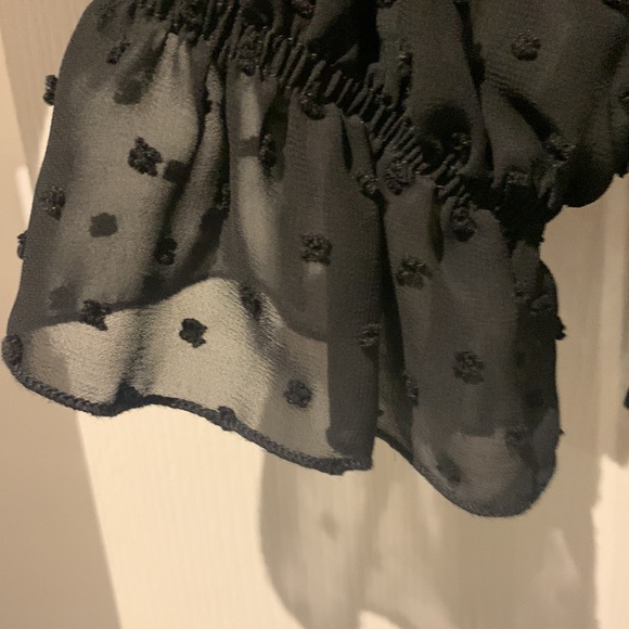 Women’s black sheer polka dot blouse from Suzy Shier - Picture 4 of 8